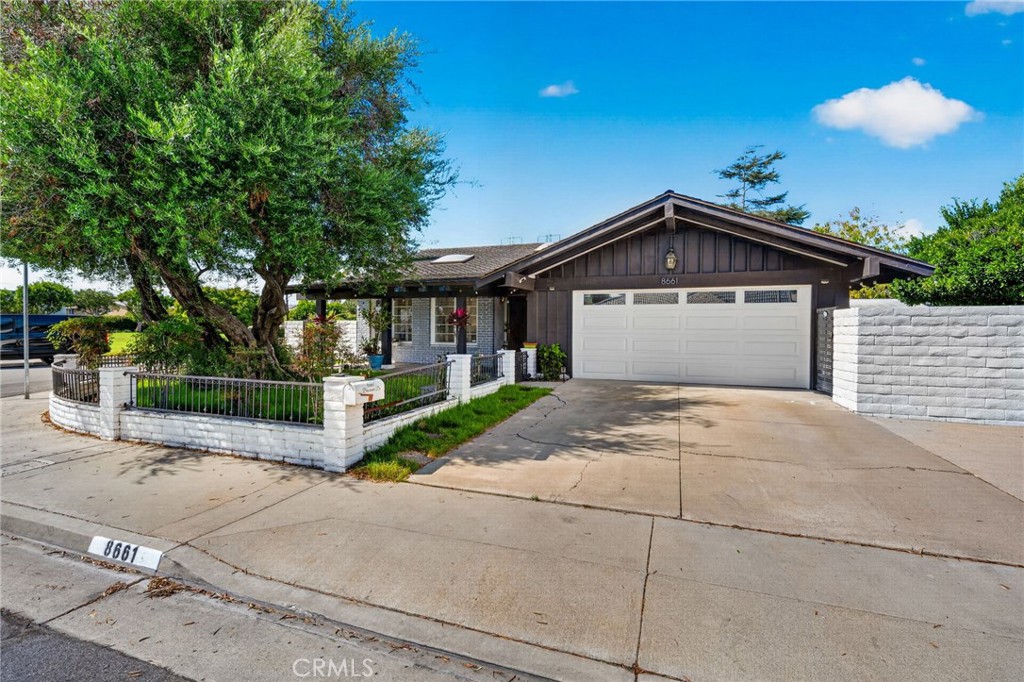 8661 Brookside Drive, Huntington Beach CA 92646 - photo 3