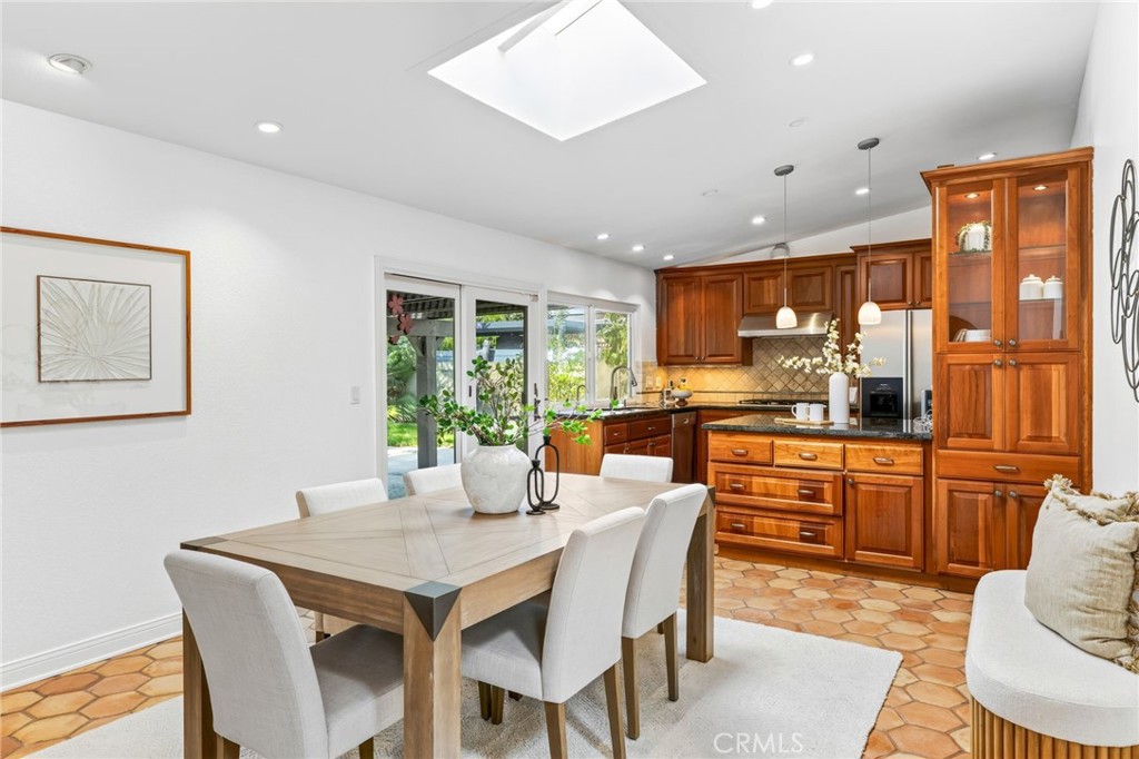 8661 Brookside Drive, Huntington Beach CA 92646 - photo 9
