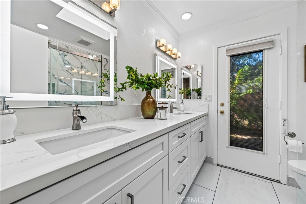 8661 Brookside Drive, Huntington Beach CA 92646 - photo 21