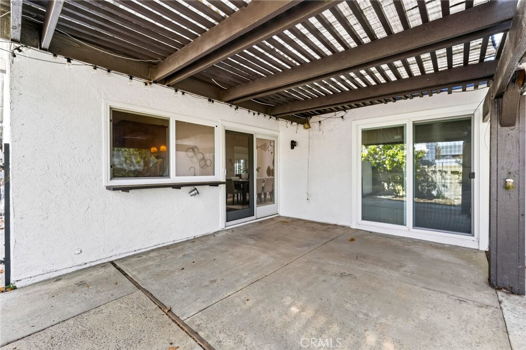 8661 Brookside Drive, Huntington Beach CA 92646 - photo 34