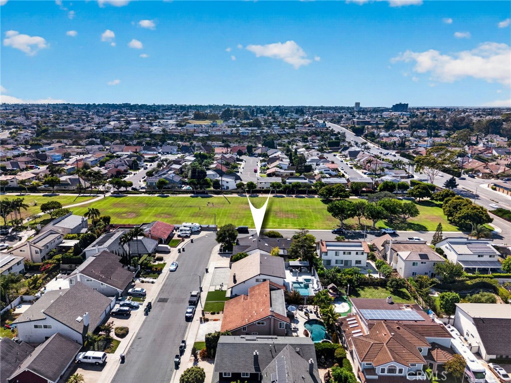 8661 Brookside Drive, Huntington Beach CA 92646 - photo 40