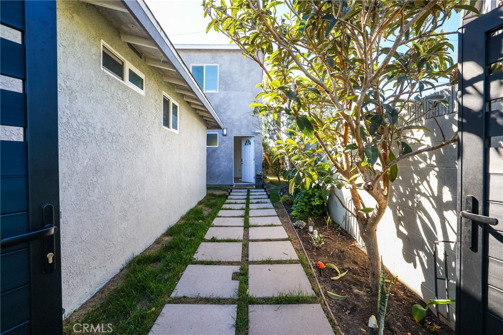 8686 Hastings Circle, Huntington Beach CA 92647 - photo 13