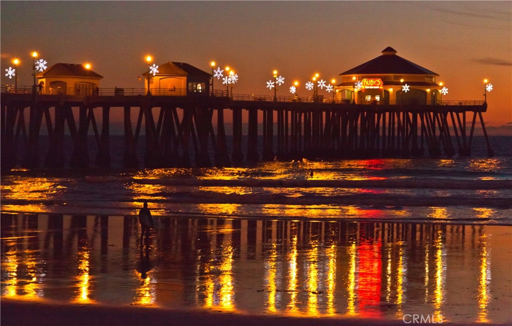 8686 Hastings Circle, Huntington Beach CA 92647 - photo 17