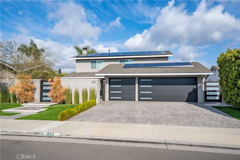 8711 Mossford, Huntington Beach, CA 92646