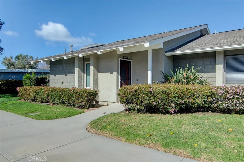 8777 Tulare 412A, Huntington Beach, CA 92646