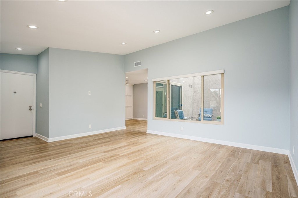 8816 Yuba Circle 1111B, Huntington Beach CA 92646 - photo 3