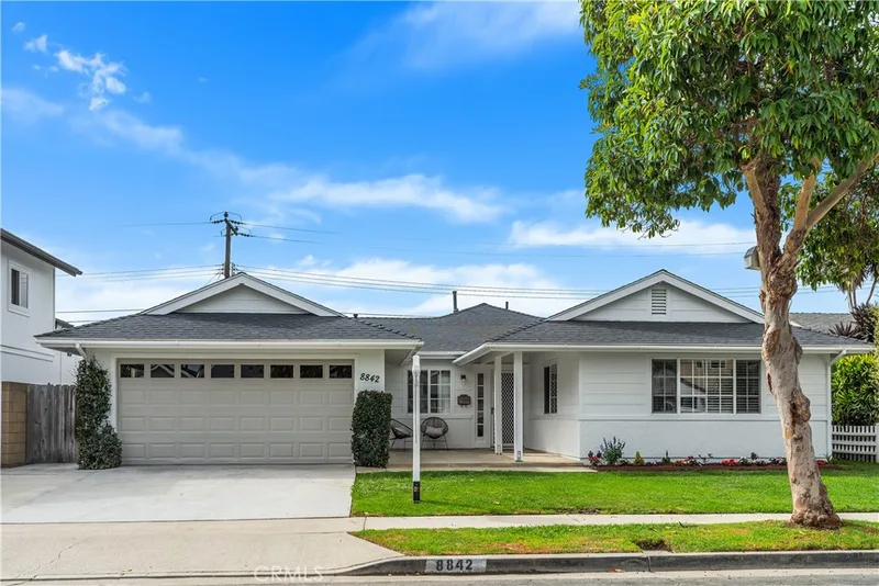 8842 Albatross Drive, Huntington Beach