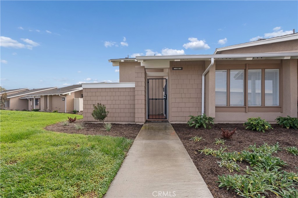 8855 Sutter Circle C-520, Huntington Beach CA 92646 - photo 1