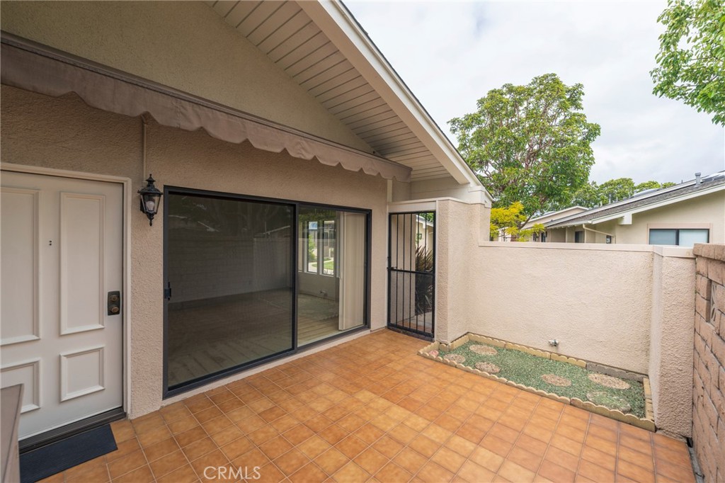 8885 Modoc Circle 1206A, Huntington Beach CA 92646 - photo 5
