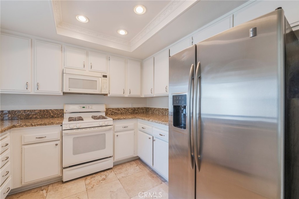 8885 Modoc Circle 1206A, Huntington Beach CA 92646 - photo 16