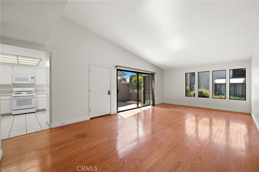 View towards front door - 8932 Biscayne Court 1320E, Huntington Beach CA 92646 - photo 5