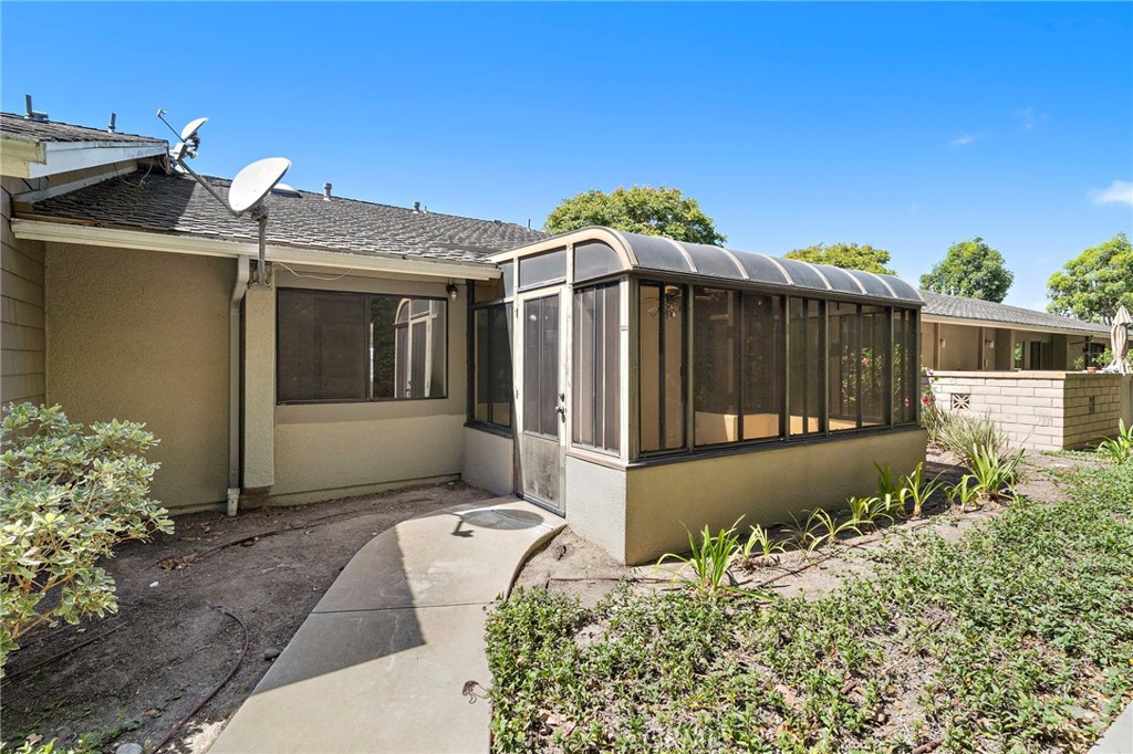 Access to the sunroom - 8932 Biscayne Court 1320E, Huntington Beach CA 92646 - photo 14
