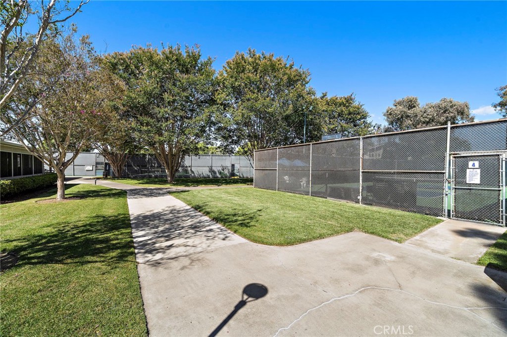 8932 Biscayne Court 1320E, Huntington Beach CA 92646 - photo 26
