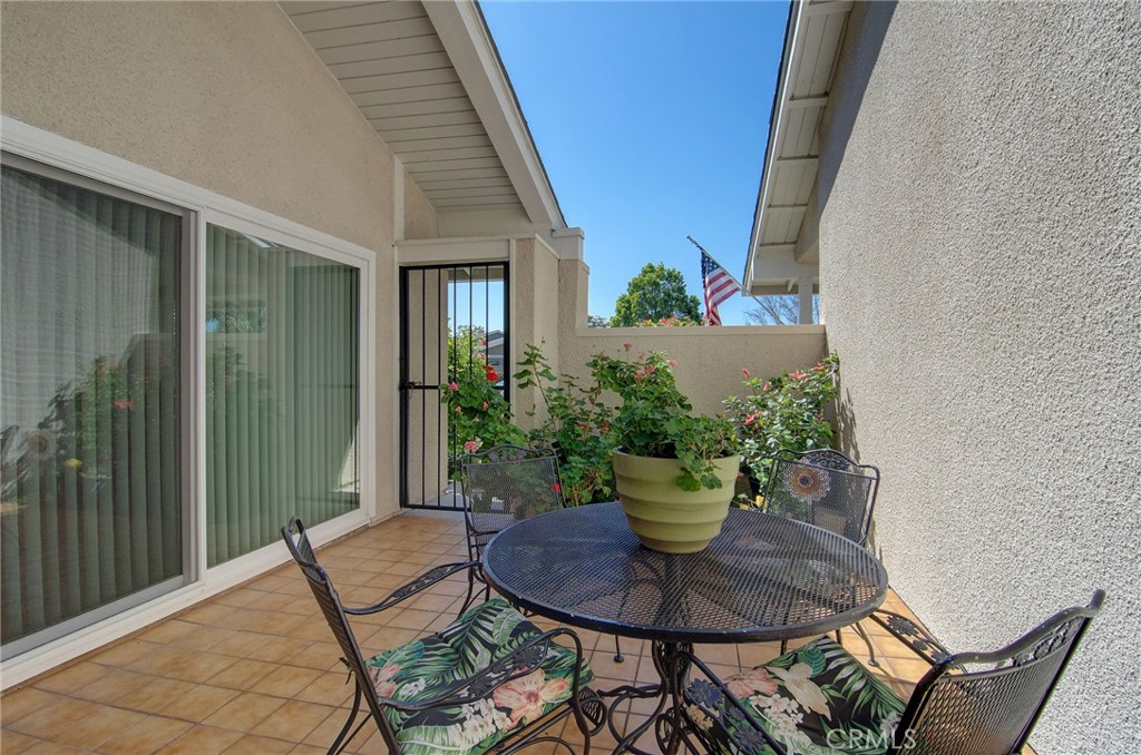 8933 Modesto Circle 1216C, Huntington Beach CA 92646 - photo 4