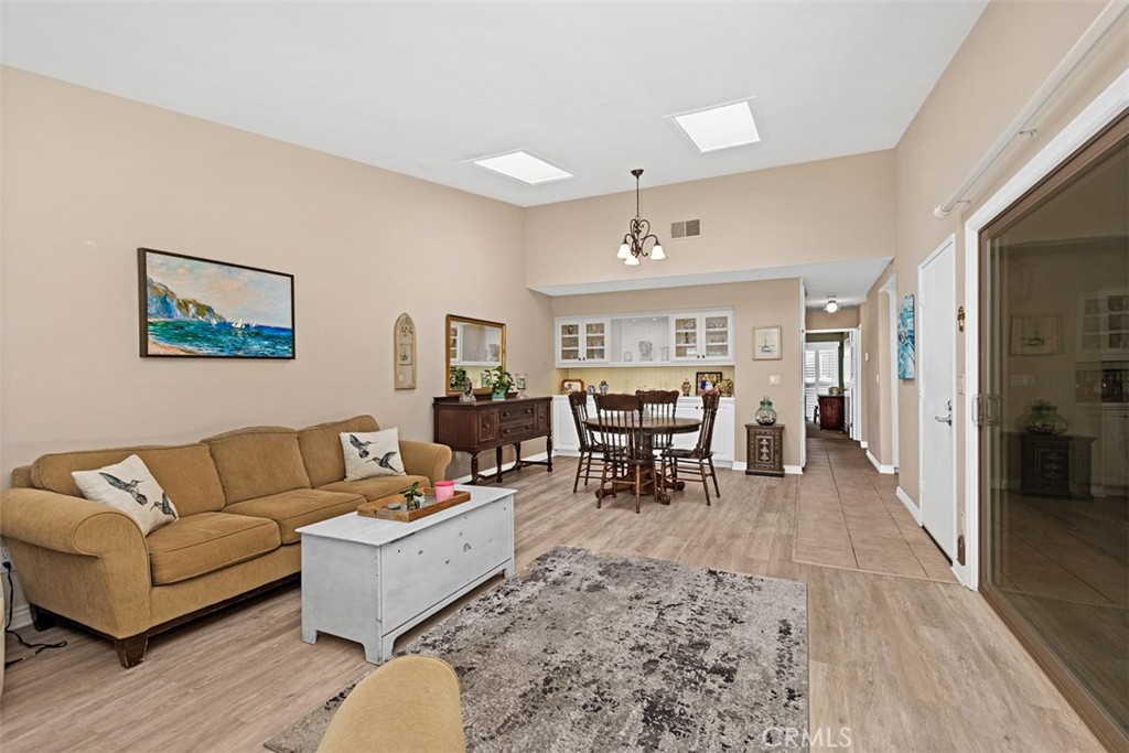 8933 Yolo 1307-B, Huntington Beach CA 92646 - photo 12