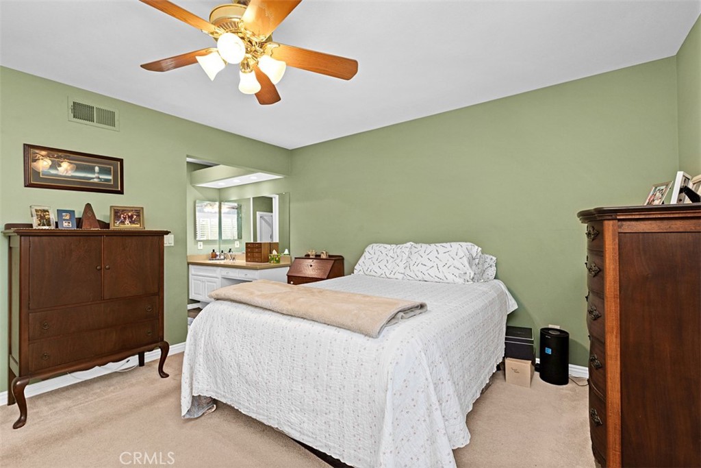 8933 Yolo 1307-B, Huntington Beach CA 92646 - photo 18