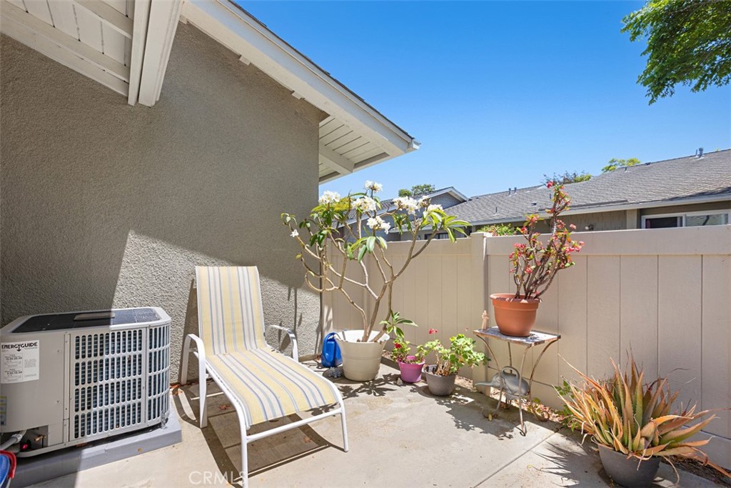 8933 Yolo 1307-B, Huntington Beach CA 92646 - photo 22