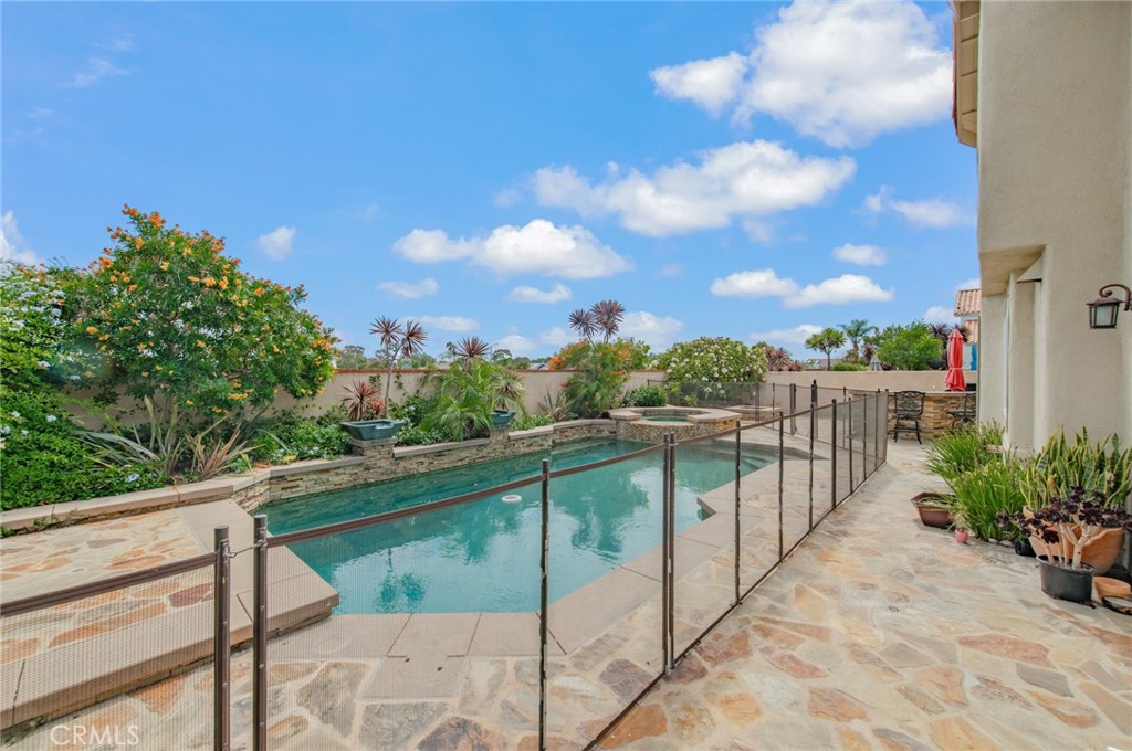 9042 Santiago Dr, Huntington Beach CA 92646 - photo 3