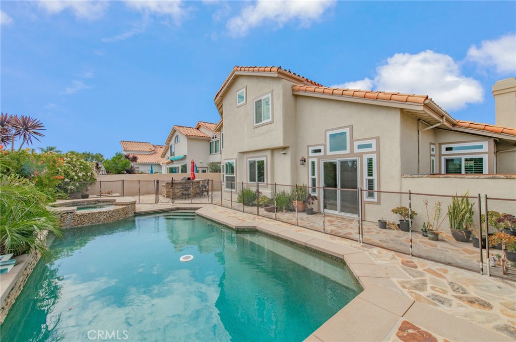 9042 Santiago Dr, Huntington Beach CA 92646 - photo 6