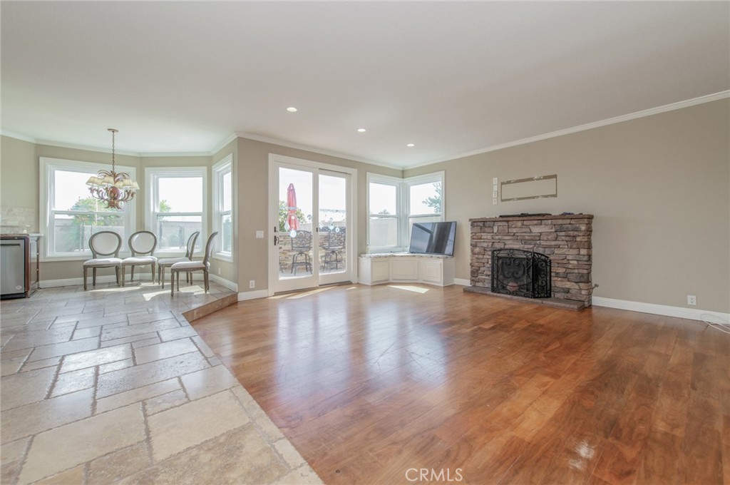 9042 Santiago Dr, Huntington Beach CA 92646 - photo 14