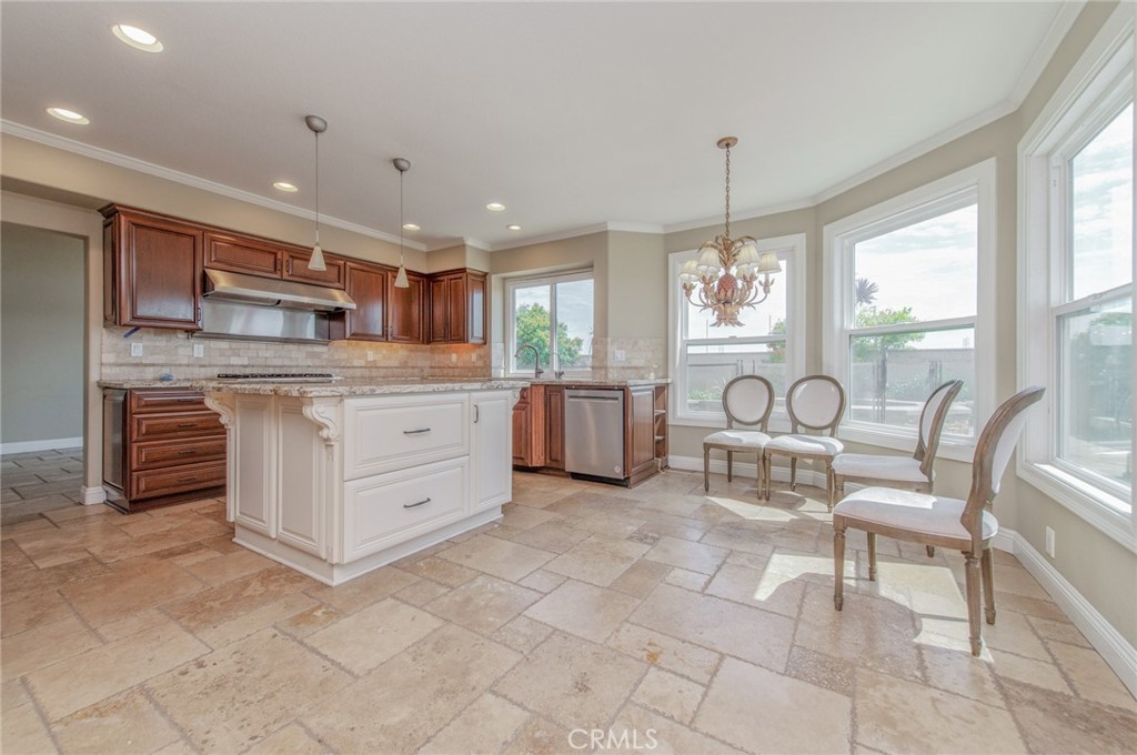 9042 Santiago Dr, Huntington Beach CA 92646 - photo 16
