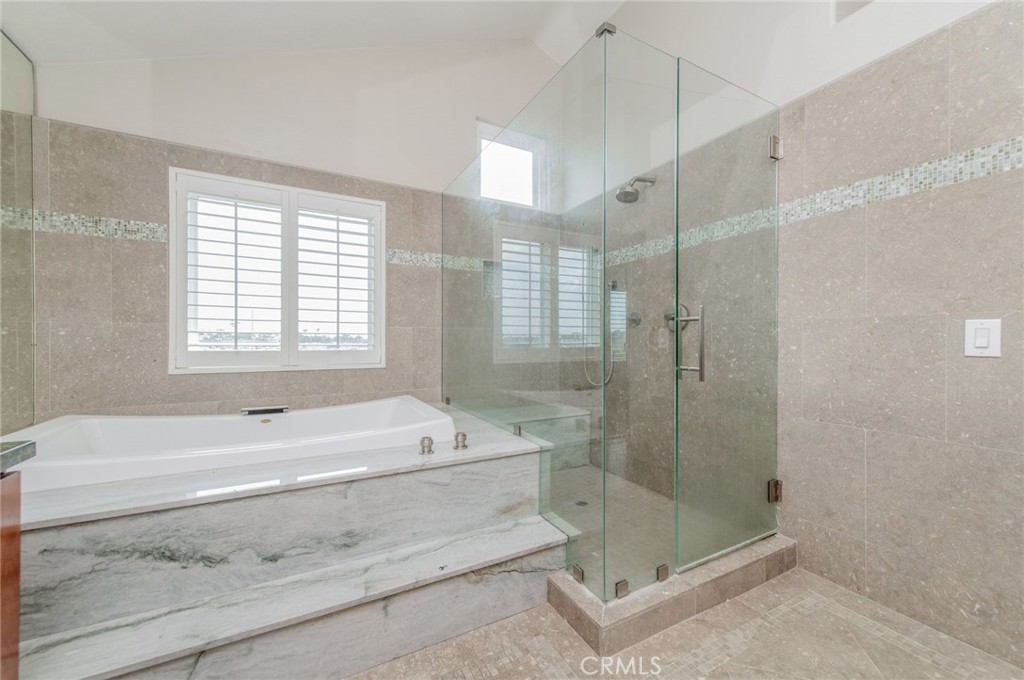 9042 Santiago Dr, Huntington Beach CA 92646 - photo 25