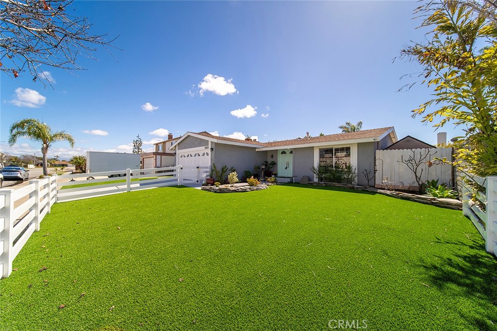 9102 Warfield, Huntington Beach CA 92646 - photo 2