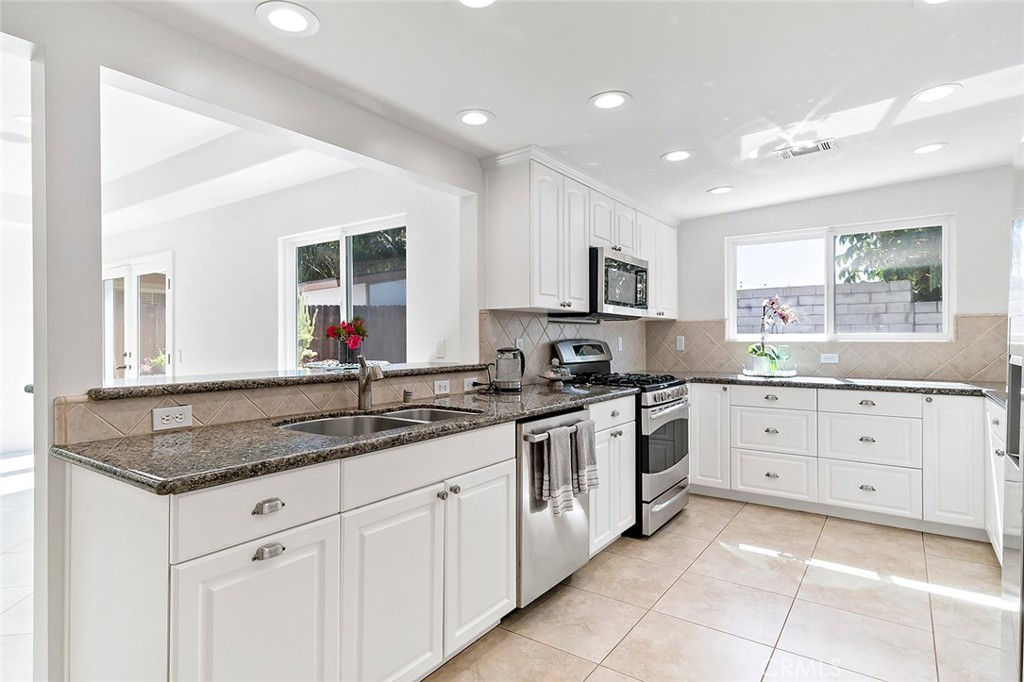 9102 Warfield, Huntington Beach CA 92646 - photo 33