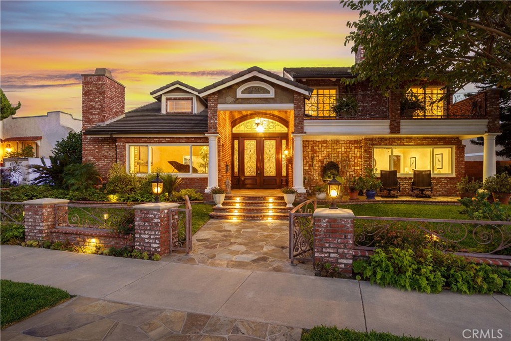 920 11th, Huntington Beach CA 92648 - photo 1