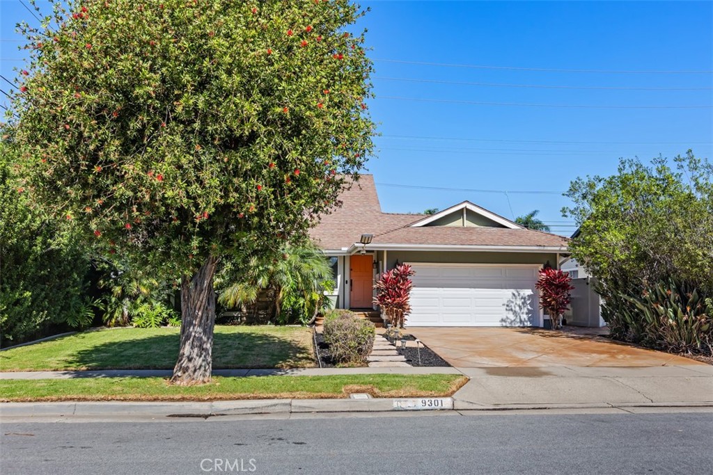 9301 Neolani, Huntington Beach CA 92646 - photo 2