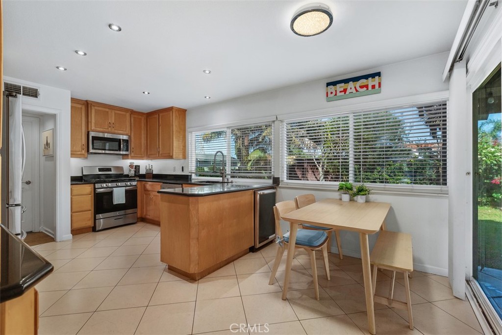 9301 Neolani, Huntington Beach CA 92646 - photo 12