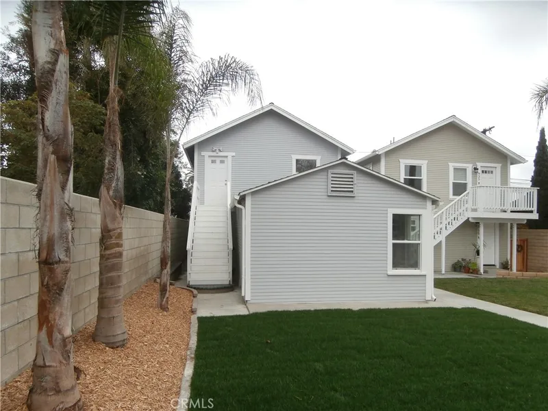 933 10th Street A, Huntington Beach