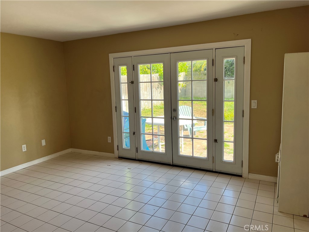 9352 MOKIHANA Drive, Huntington Beach CA 92646 - photo 18