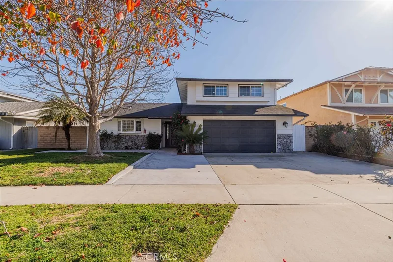 9422 Nantucket Dr, Huntington Beach, CA 92646