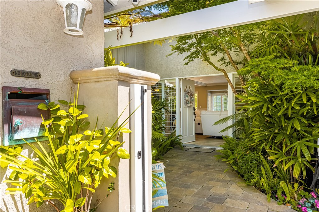9442 Tiki Circle, Huntington Beach CA 92646 - photo 2