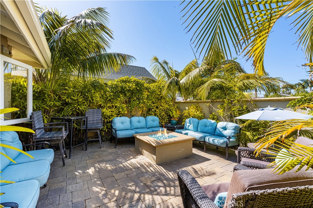 9442 Tiki Circle, Huntington Beach CA 92646 - photo 4
