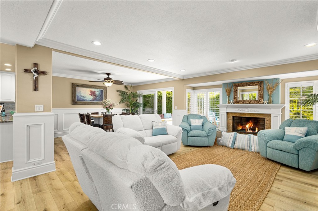 9442 Tiki Circle, Huntington Beach CA 92646 - photo 10