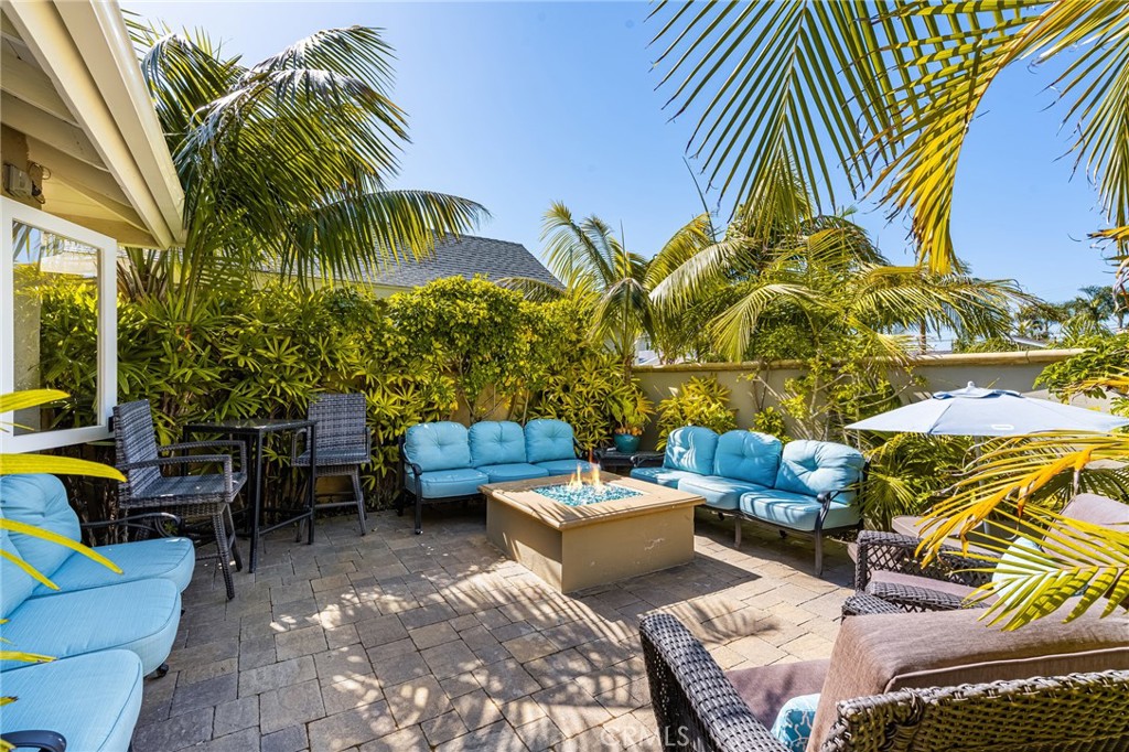 9442 Tiki Circle, Huntington Beach CA 92646 - photo 24