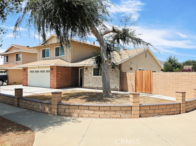 9451 Hyannis Port Dr, Huntington Beach CA 92646 - photo 2
