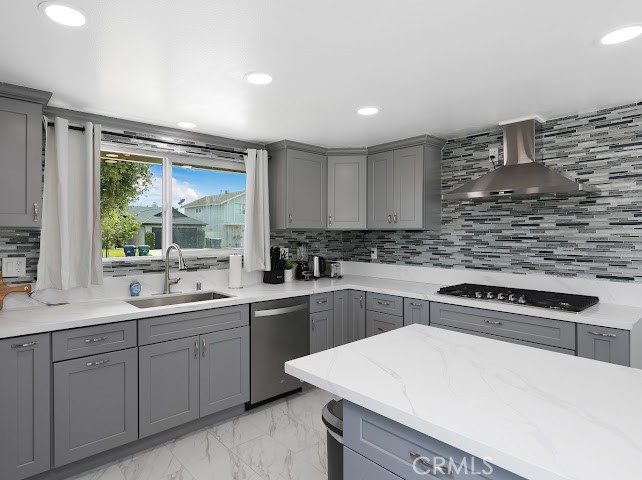 9451 Hyannis Port Dr, Huntington Beach CA 92646 - photo 4