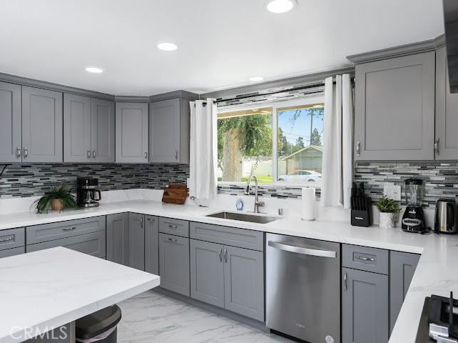 9451 Hyannis Port Dr, Huntington Beach CA 92646 - photo 5