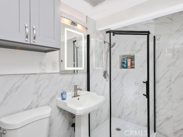 9451 Hyannis Port Dr, Huntington Beach CA 92646 - photo 29