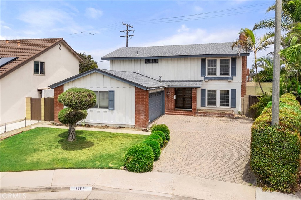 Situated at the end of a cul-da sac. - 9461 Pier Drive, Huntington Beach CA 92646 - photo 1
