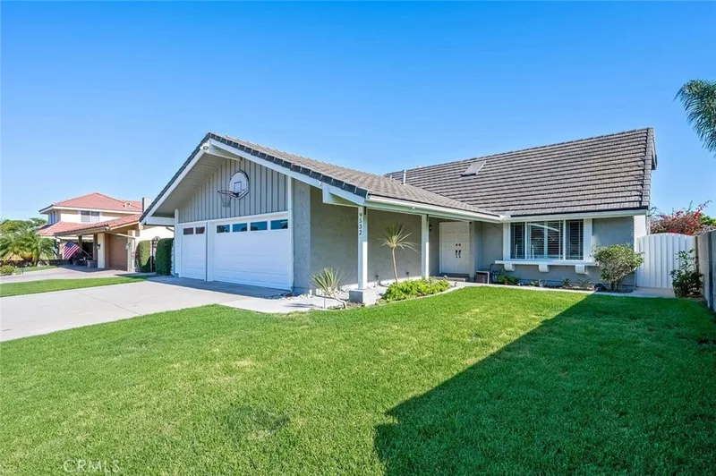 9532 Caithness, Huntington Beach, CA 92646