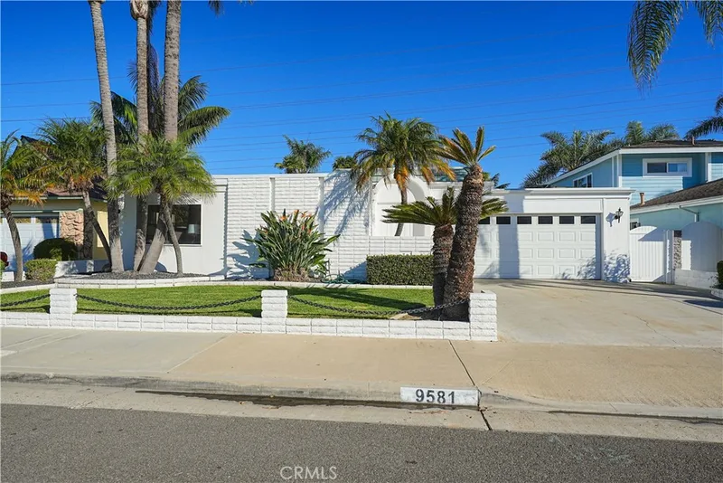 9581 Chevy Chase Drive, Huntington Beach, CA 92646