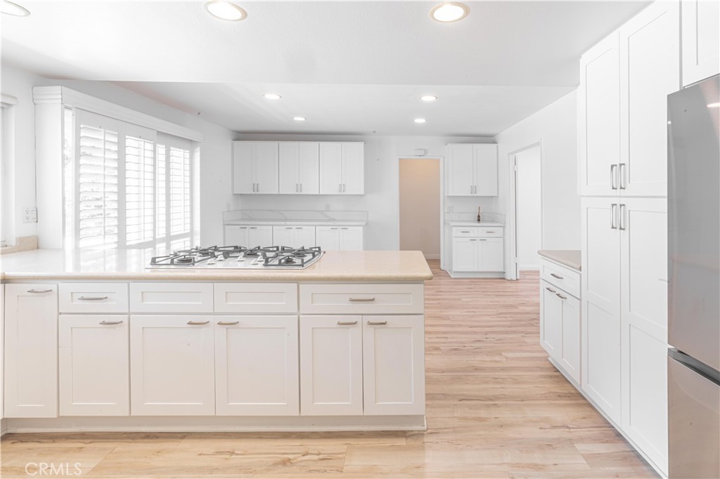9621 Indian Wells Circle, Huntington Beach CA 92646 - photo 18