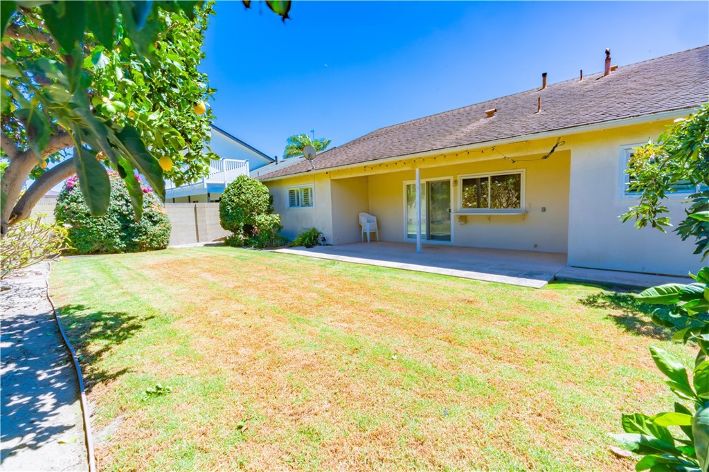 9621 Indian Wells Circle, Huntington Beach CA 92646 - photo 30