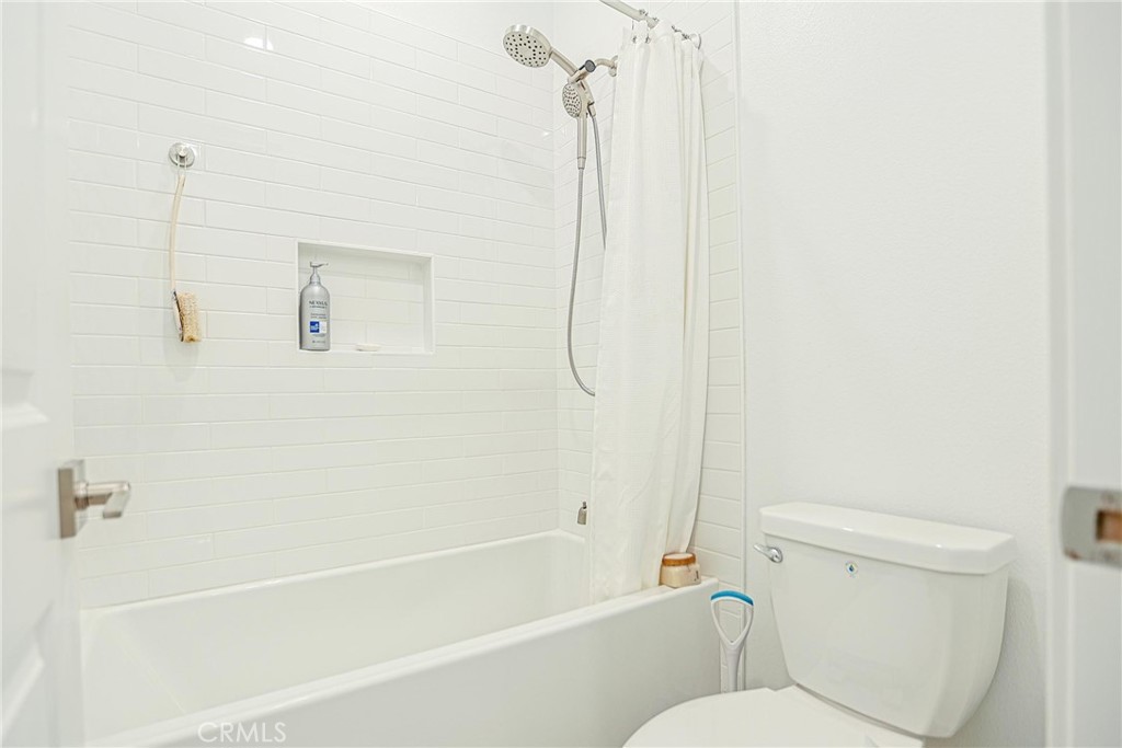 Bathroom 3 Upstairs - 9622 Gisler Drive, Huntington Beach CA 92646 - photo 18