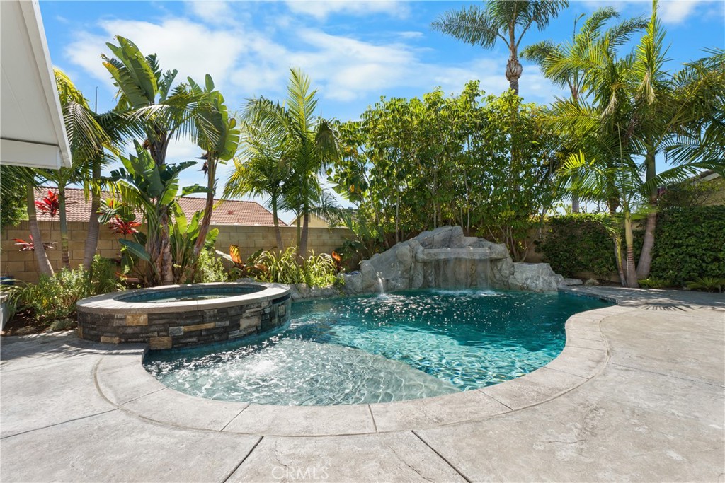 9662 Woodlawn Drive, Huntington Beach CA 92646 - photo 1