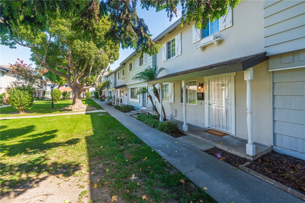 9667 Durham, Huntington Beach CA 92646 - photo 1